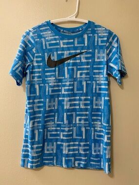 Nike boys size large blue t-shirt graphic AOP swoosh elite short sleeve